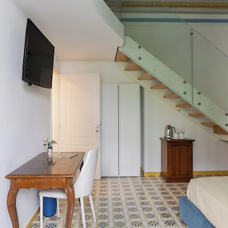 Guest house Residenza Amalphia 4*